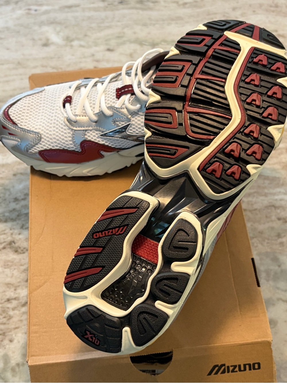 Mizuno Wave Rider 10 Men’s Running Shoes - White & Burgundy - Picture 5 of 5
